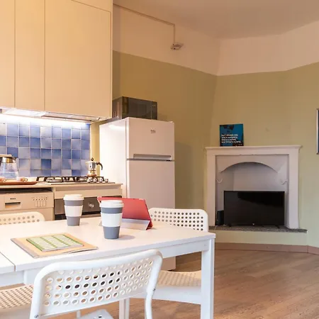 Marta Flexyrent A.c. * מילאנו